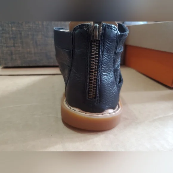 Born Iwa Woven - Womens 7 Black Sandal Medium - Picture 5 of 16